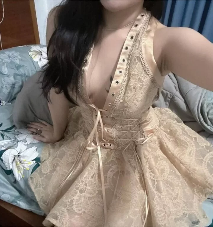 Mystery Singapore Escort profile photo showing elegant portrait Mystery Singapore Escort profile photo showing elegant portrait
