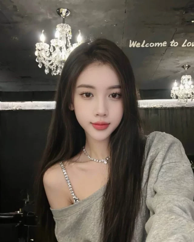 Sumi Singapore Escort profile portrait in Bedok